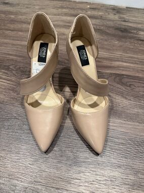Jones New York Nude Pointed-Toe Cross-Strap Heels